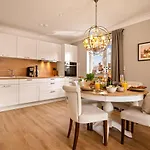 Ferien-apartment Sandmuschel - Mit Priv Strandzugang 아파트 프리드리히스하펜